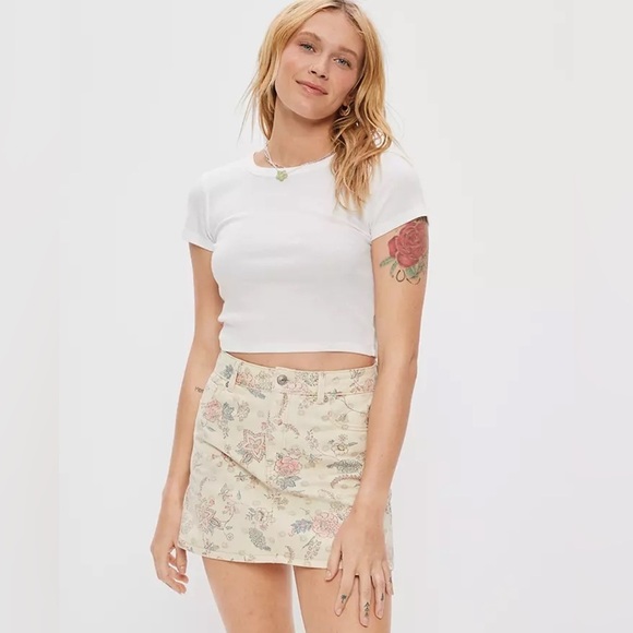 American Eagle Outfitters Dresses & Skirts - Brand new with tags! ✨ Adorable American Eagle super high-rise A-line mini skirt